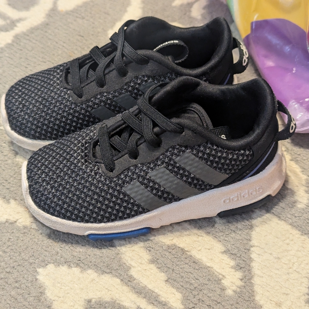 Size 6 toddler shoes